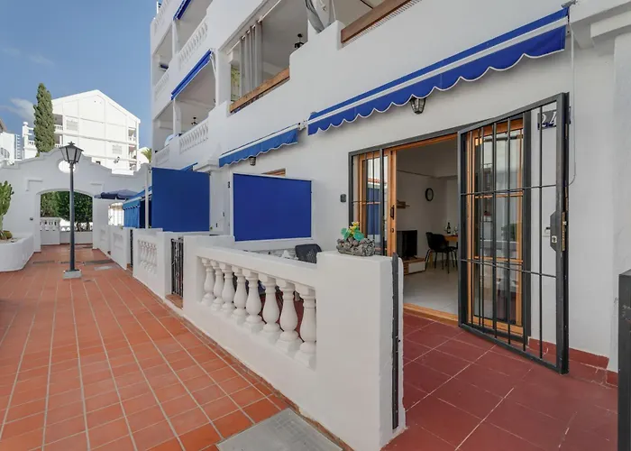 Charming One Bedroom Cristianos Apartmán *