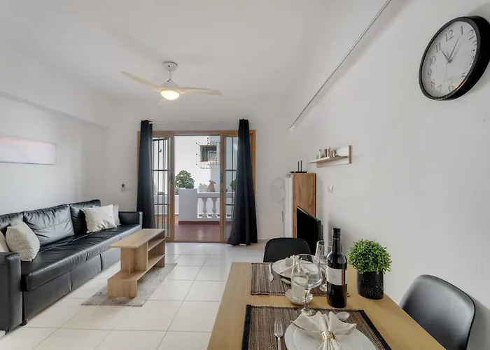 Διαμέρισμα Charming One Bedroom Cristianos